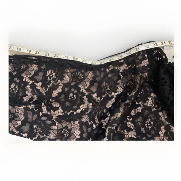 JULIA JORDAN Women's Black/ Nude Wide Leg Lace Halter Jumpsuit Suze 12 N… - Picture 12 of 12